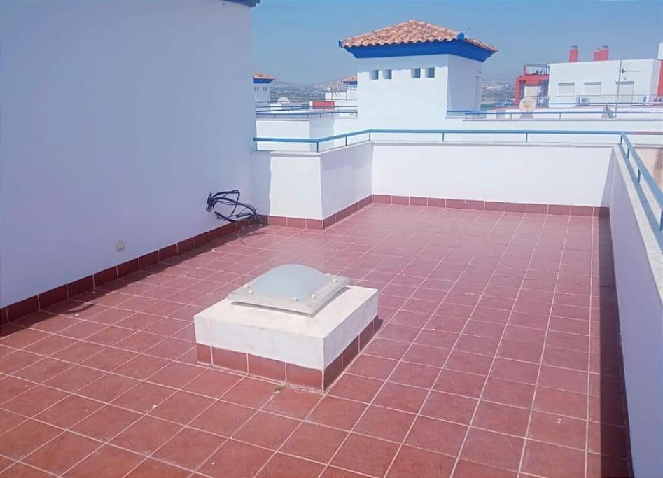 Casa Familiar A Pie De Piscina Villa Vera Luaran gambar