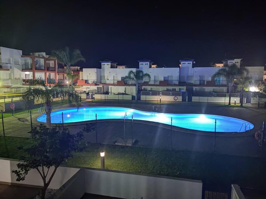 Casa Familiar A Pie De Piscina Villa Vera Luaran gambar
